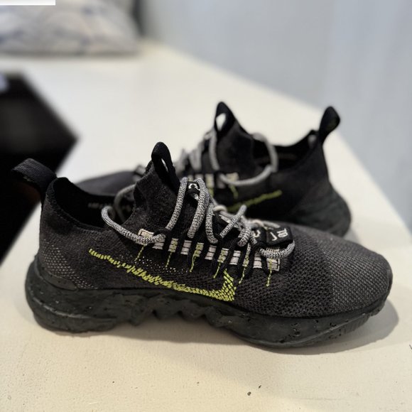 Space Hippie 01 - Picture 3 of 3